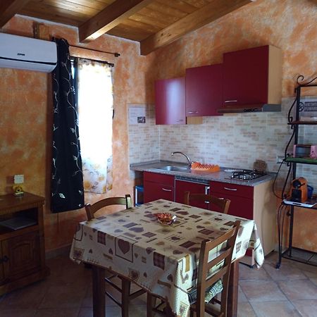 Appartamento Il Salice Casa Minnina ภายนอก รูปภาพ